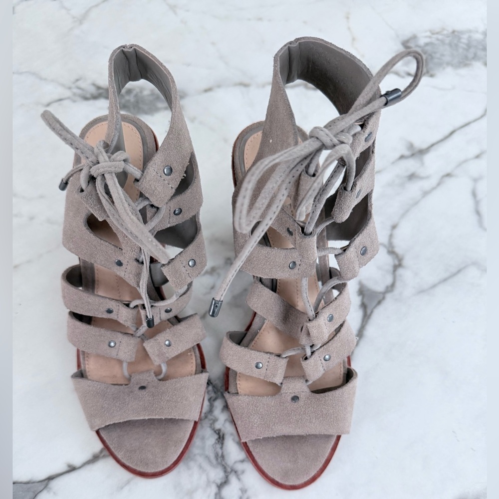 Giani bini Stylish Taupe Gladiator Sandals